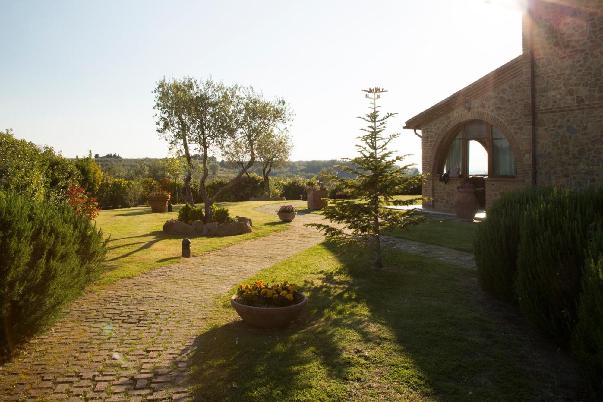카살무스티아 Casa Sandro A Podere Pascianella 빌라 외부 사진